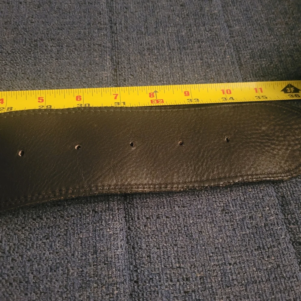 SOUTHWESTERN STYLE CONCHO LEATHER BELT  SZ 34" - Picture 15 of 16